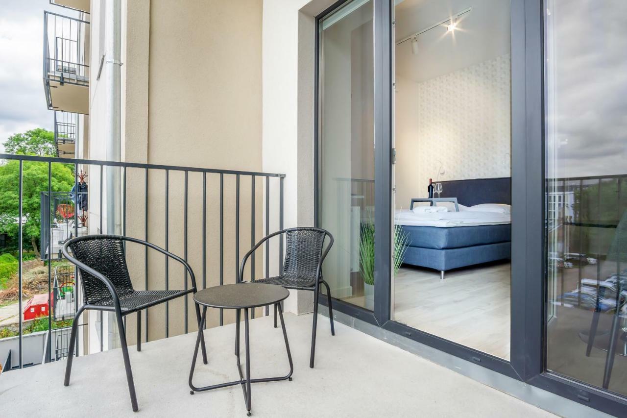 Apartments Poznan Mtp Bukowska By Noclegi Renters Exteriör bild